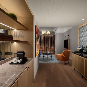 Superior King Suite